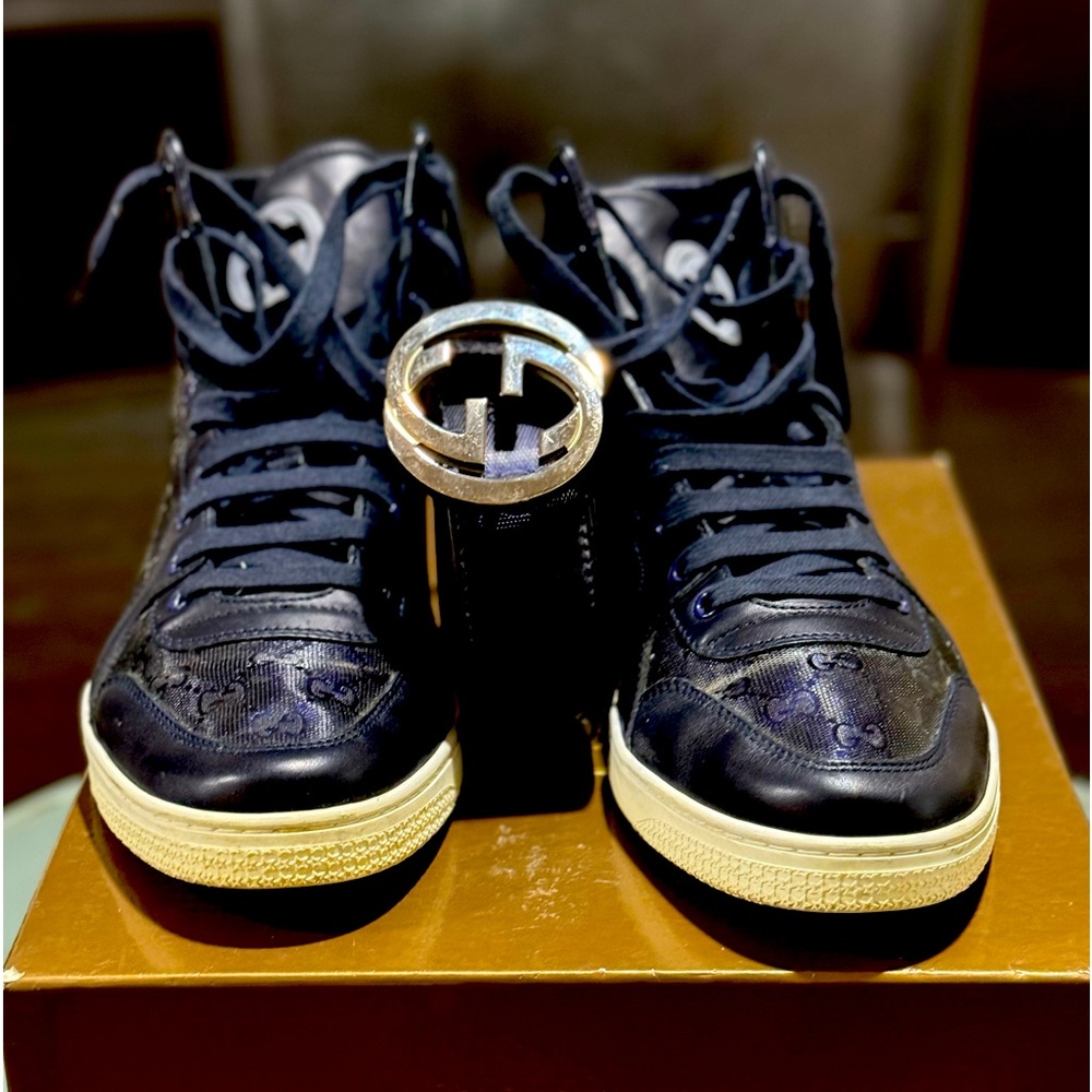 Gucci GG high “symphony blue” w/ matching GG belt.
